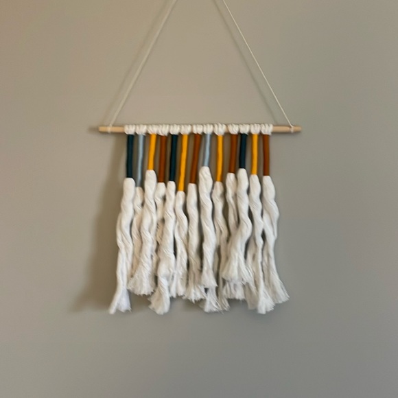 Handmade wall hanging - Picture 1 of 2